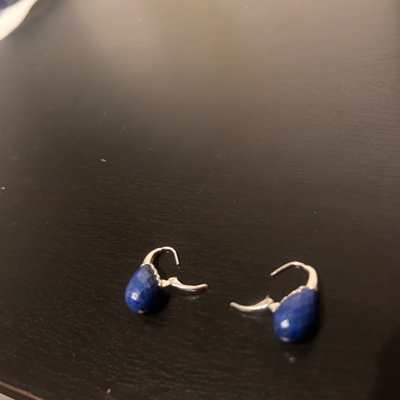 Vintage Style Blue Teardrop Leverback Earrings – Silver Tone with Faceted Stone - Picture 3 of 4